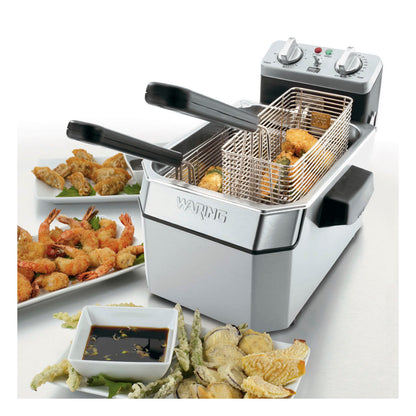 Waring WDF1000 Heavy-Duty 10 lb. Deep Fryer w/3 Baskets & Night Cover — 120V